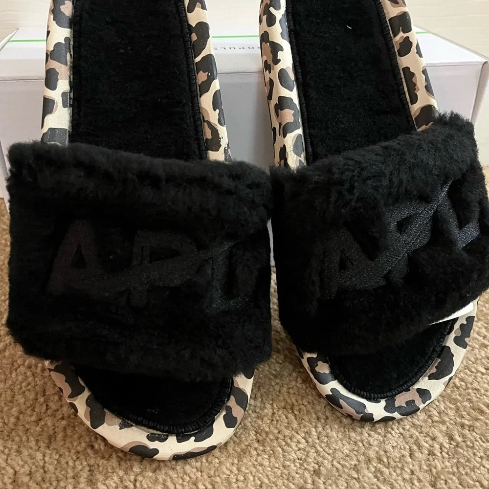 APL Women’s Shearling Slide NWT in Box Black/Leopard Print Size 7